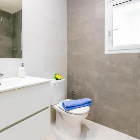 Velazquez-1 By Interhome * Roses